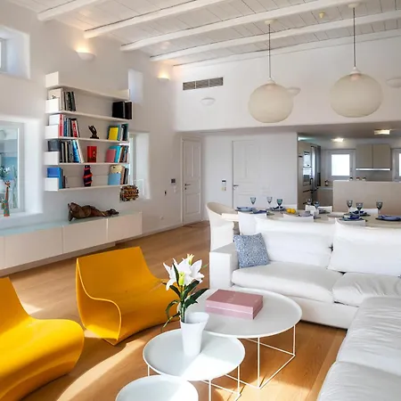 White Mykonos * Agios Ioannis Diakoftis